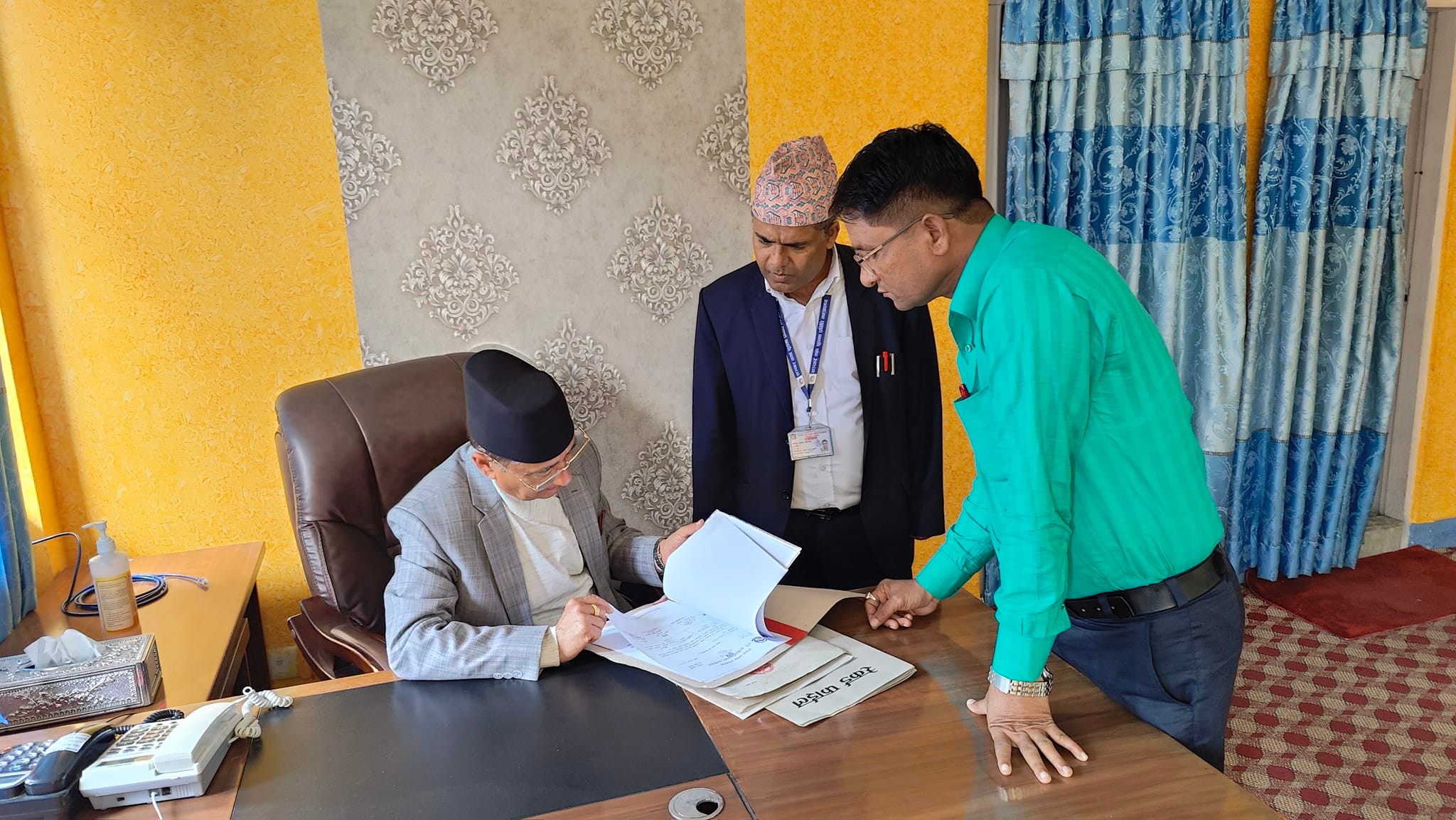 विकास योजना र बजेटको माग गर्दै संघीय मन्त्रालयमा भोक्राहा नरसिंह गाउँपालिका अध्यक्ष आजाद