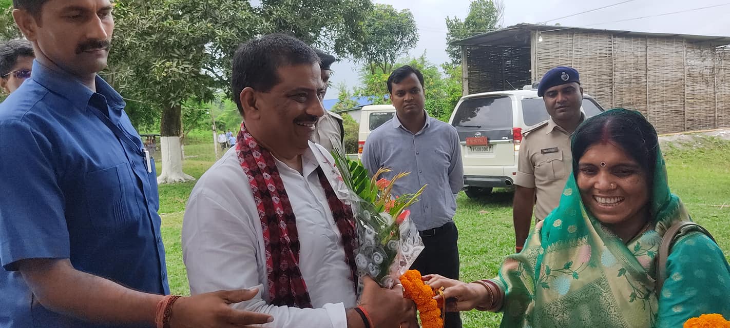 विहारका मन्त्रीलाई कोशी क्षेत्रको सडक बनाई दिन आग्रह
