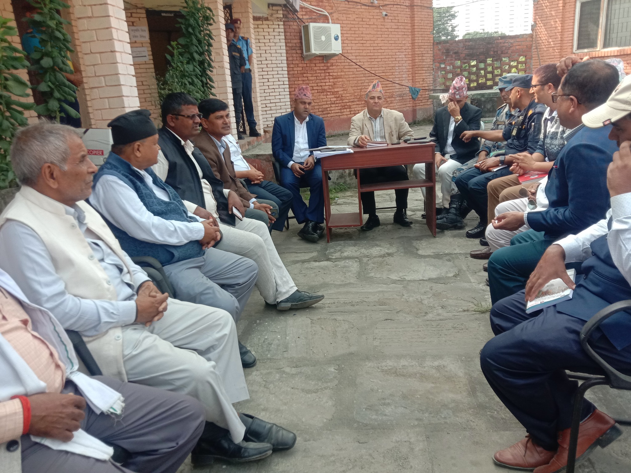 उम्मेदबारहरुको घरदैलो निरन्तर ः दलहरु