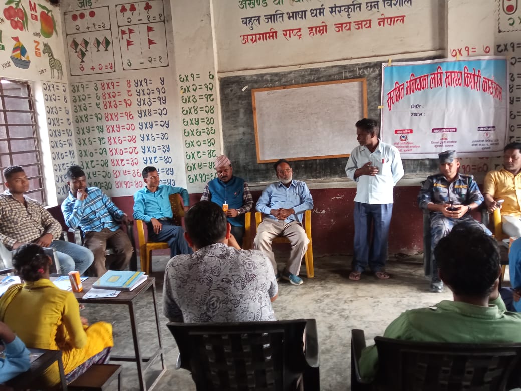 किसोरीलाई स्वास्थ्य जिवन बारेमा प्रशिक्षण