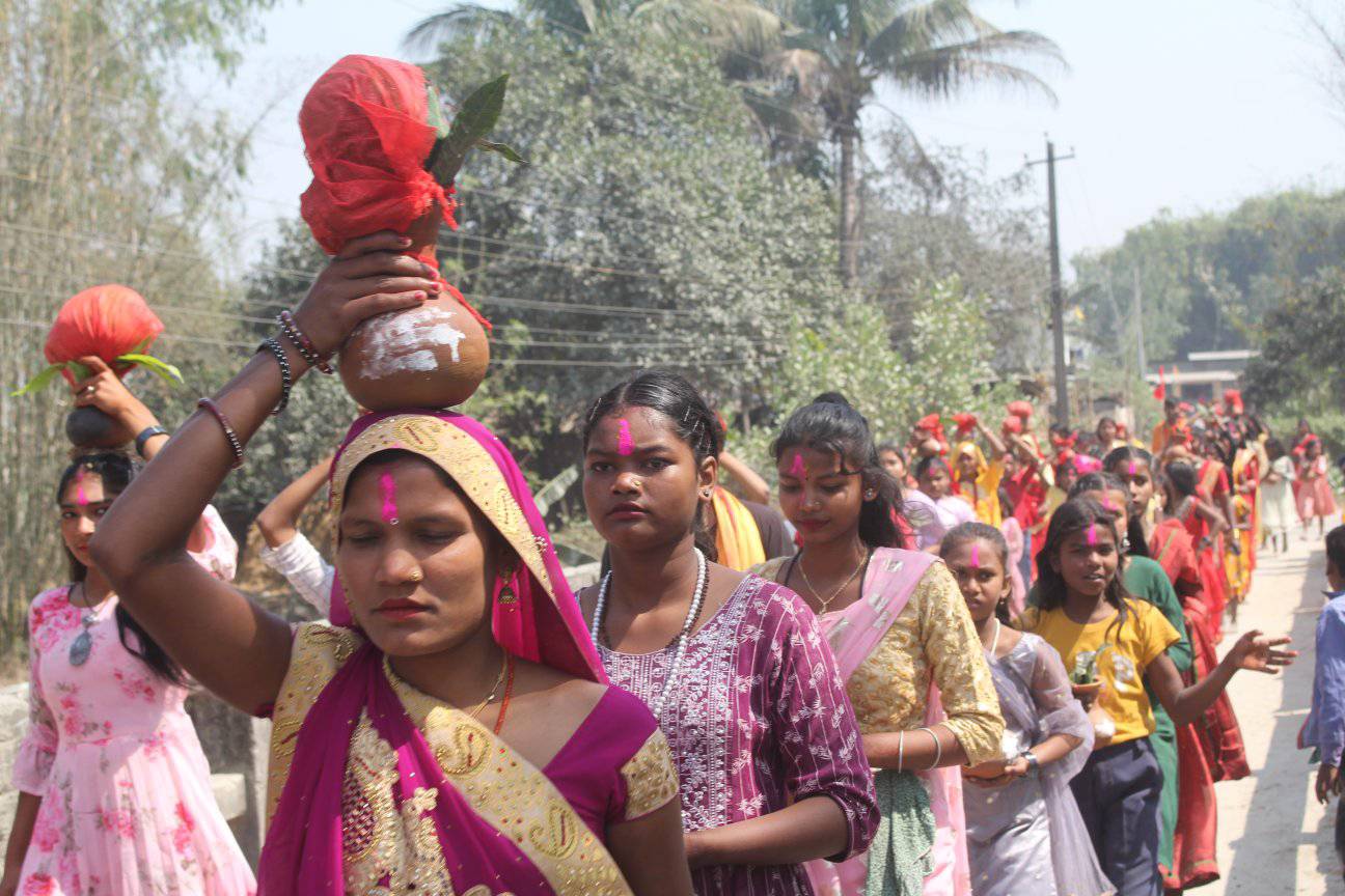 महा शिवरात्रीको अवसरमा भोक्राहा जलेश्वर शिव मन्दिर द्वरा कलश यात्रा