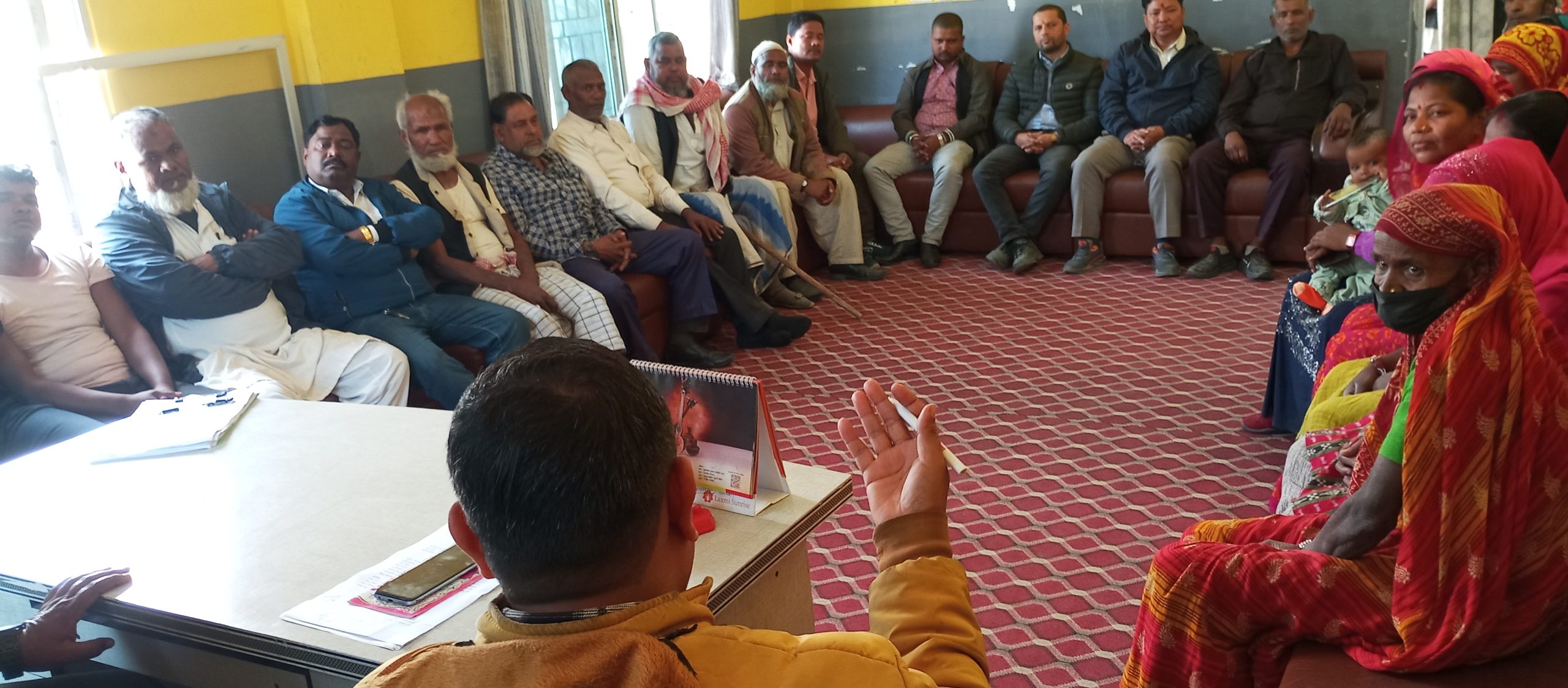 भोक्राहा नरसिंह गाउँपालिका वडा नं ५ मा सरोकारवालाहरुविच संवाद