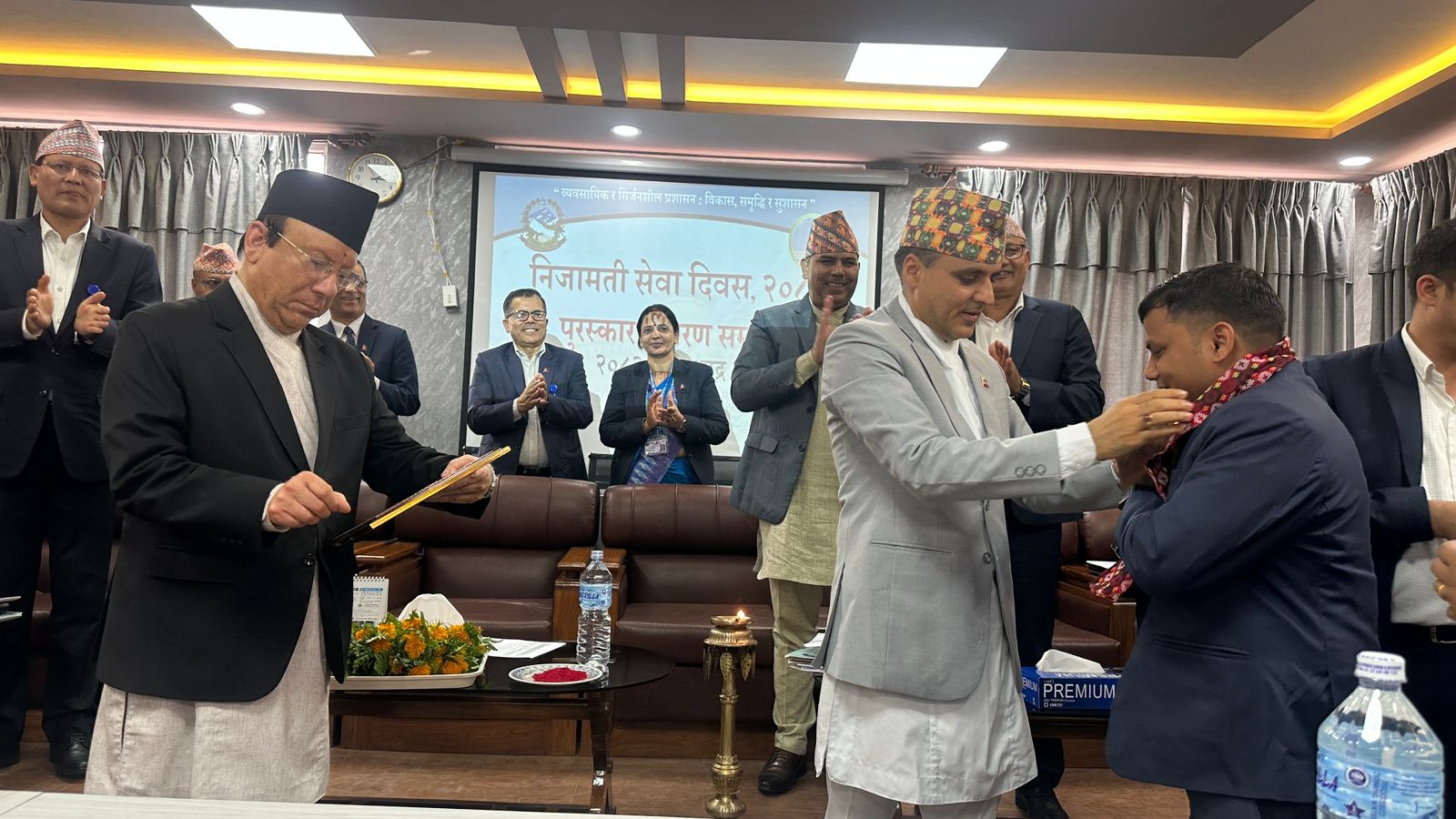 सुनसरीका कानून व्यवसायीद्वारा राष्ट्र र संविधान बचाउनका लागि खबरदारी