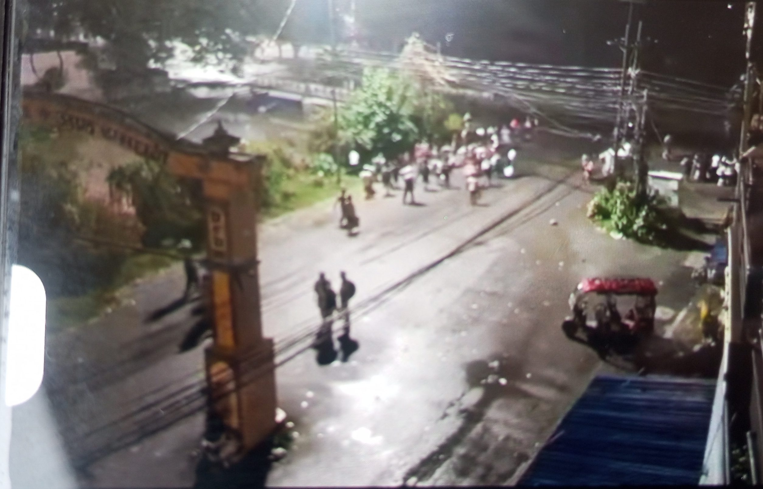 काेशी ब्यारेजको पुलबाट एक पुरुषले हामफाले,खोजीमा जुट्याे सशस्त्र प्रहरीको Dm टोली