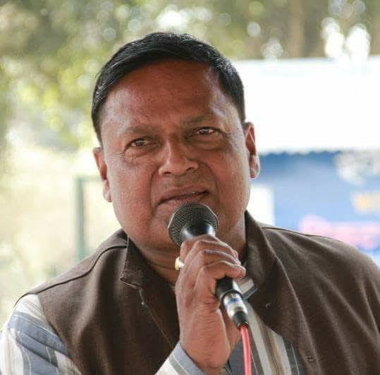 नेपाली काग्रेंसले उम्मेदवारको मनोनय दर्ता गराउदै