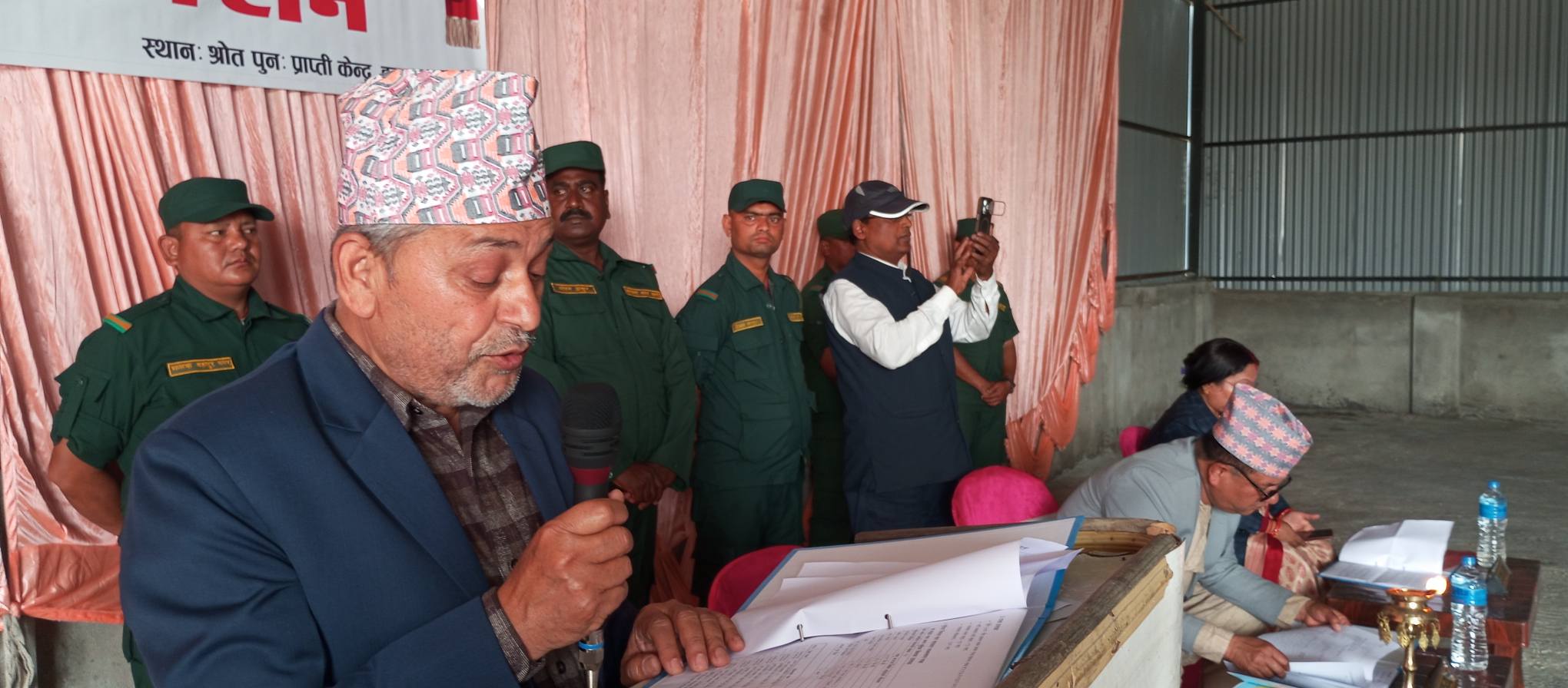 इनरुवा नगरपालिकामा ६ महिनामा सात किलोमिटर सडक कालोपत्रे