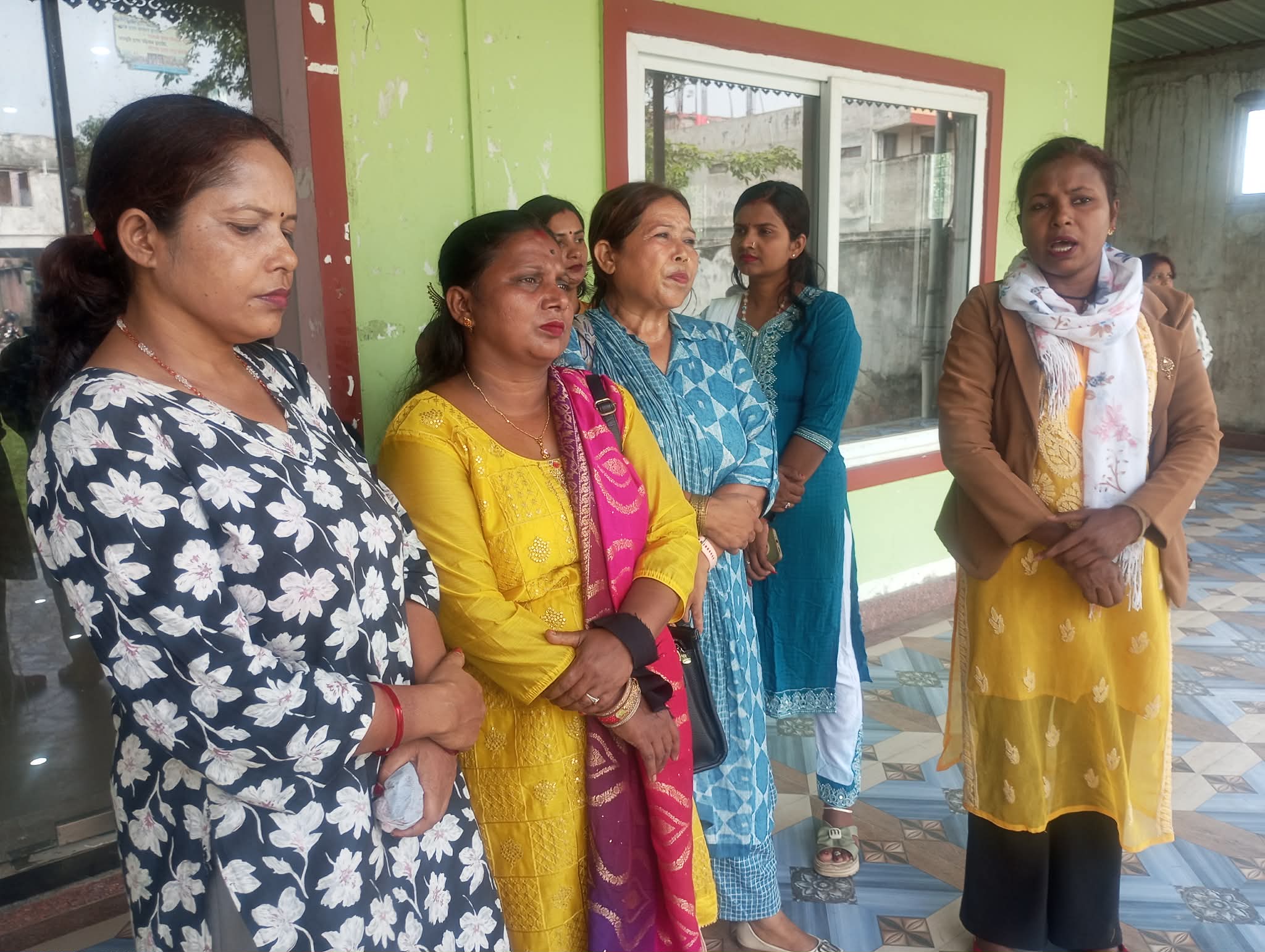 महिला अधिकारकर्मीहरूले गरे कालोपट्टी बाँधेर विरोध