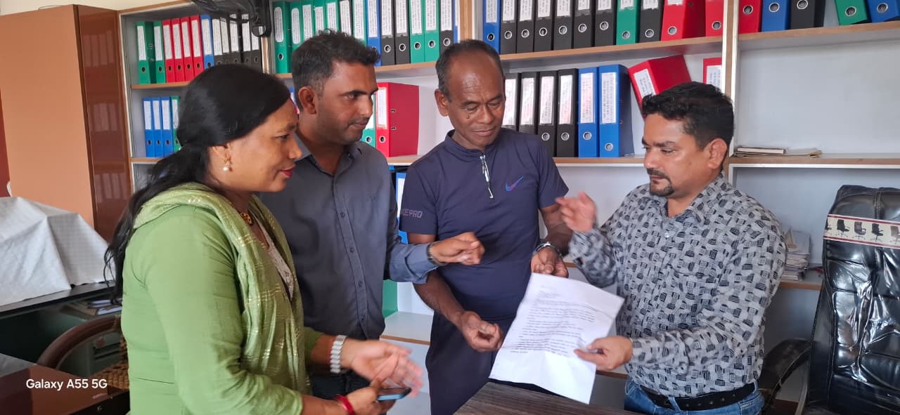 शैक्षिक सुधारको माग गर्दै अभियानले बुझाए गढी गाउँपालिकामा ध्यानाकर्षण पत्र