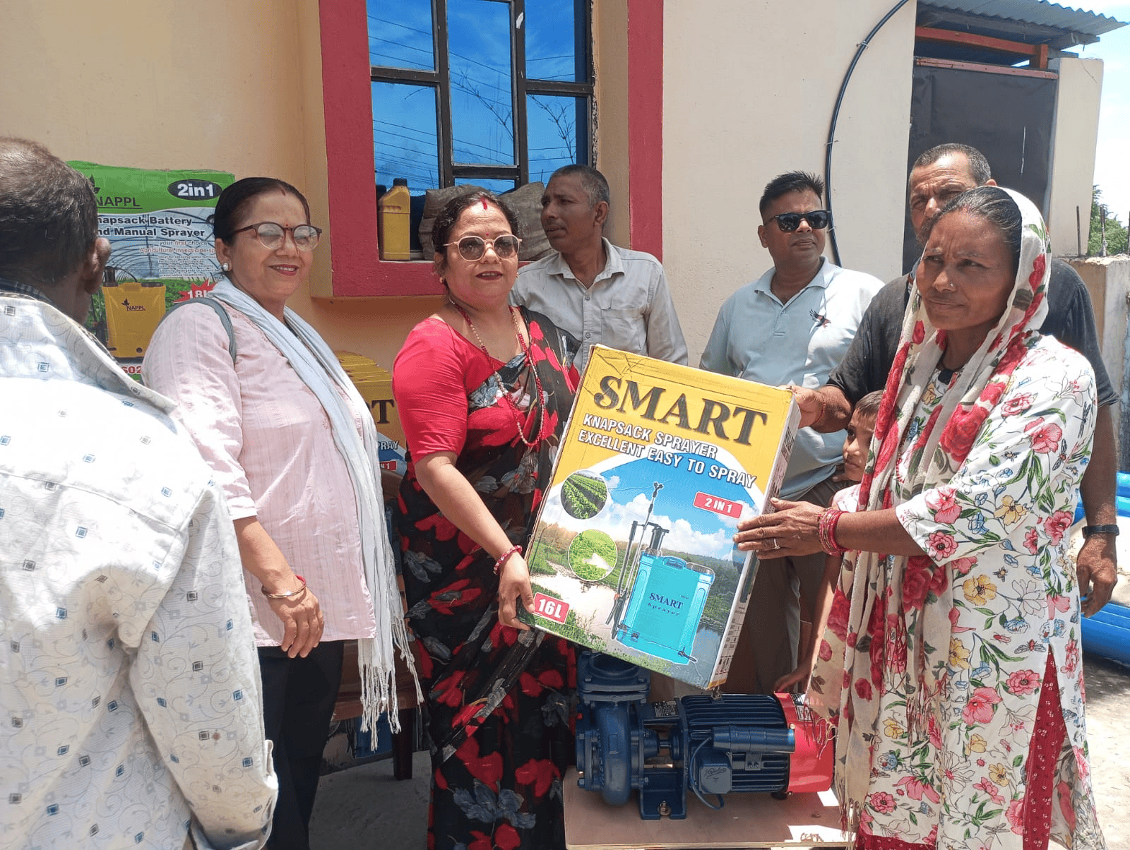 इनरुवाका किसानलाई ५० प्रतिशत अनुदानमा कृषि उपकरण