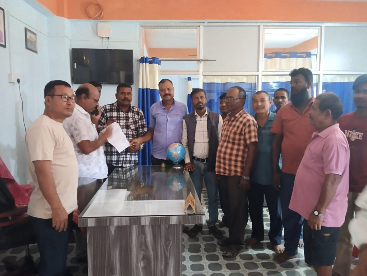 बरहक्षेत्र ११ मा माग, वडा अध्यक्ष महतोले छिट्टै उपलब्ध गराउने प्रतिबद्धता जनाए